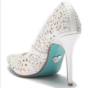 NWT! Emili Pump by Betsy Johnson